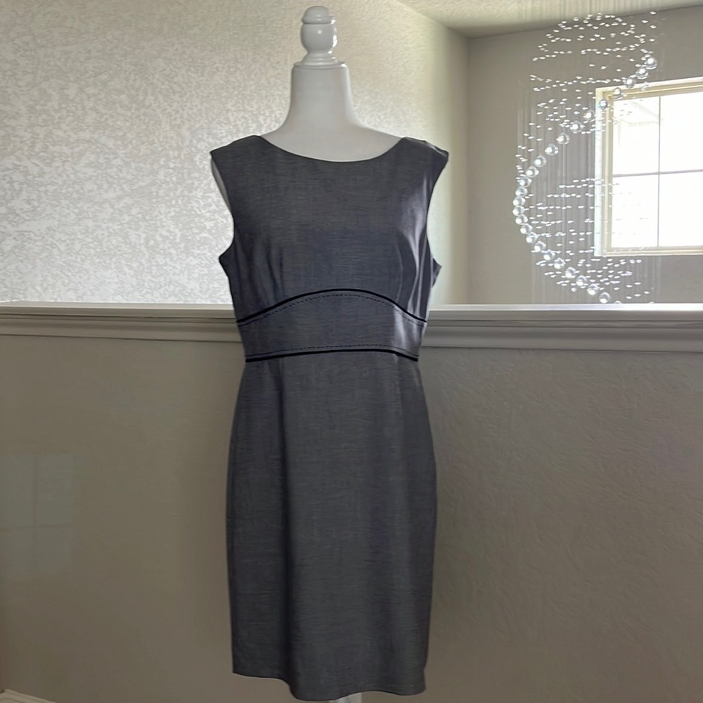 Antonio Melani sleeveless sheath dress size 10
